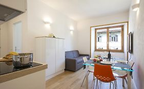 Alinari Apartment
